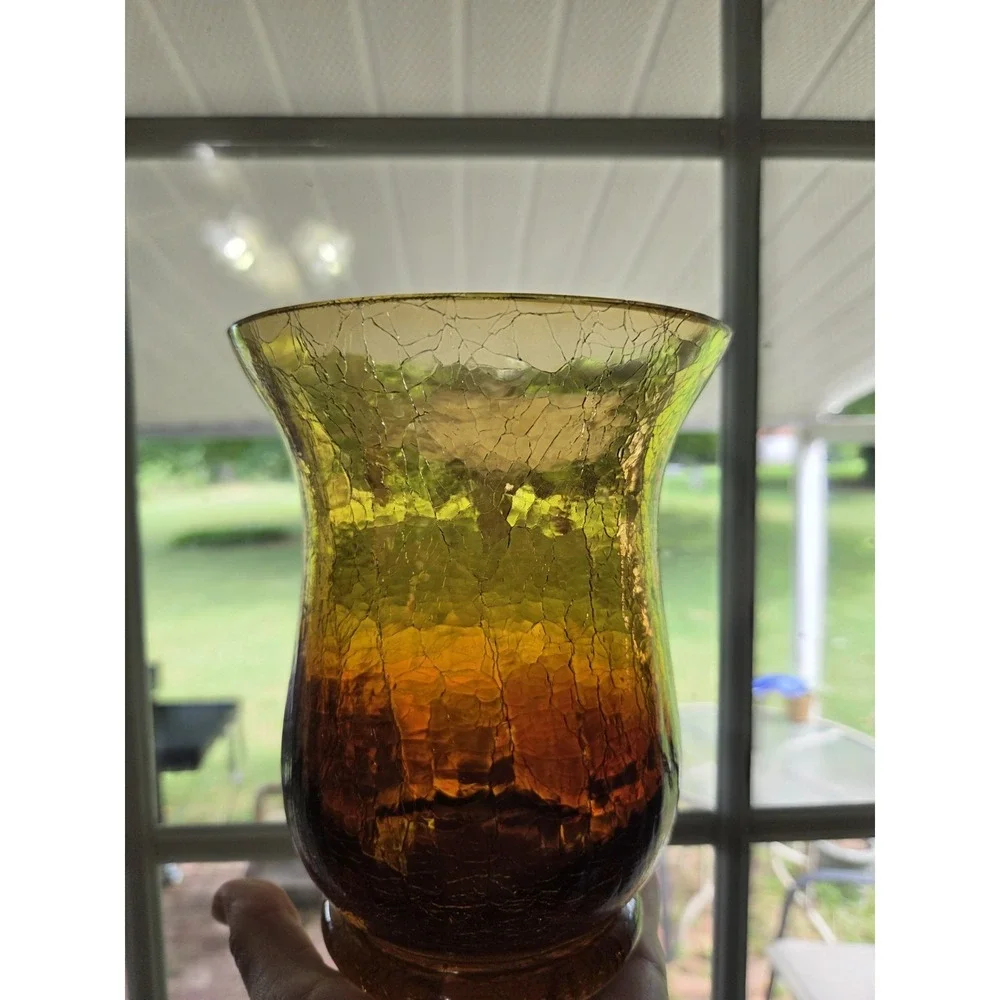 VTG Amber Crackle Glass Flower Vase. 6.5